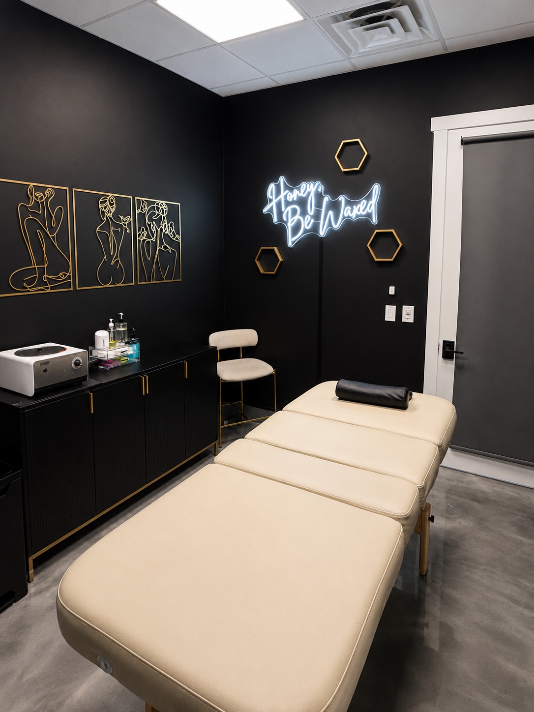 Private treatment studio at Honey, Be Waxed